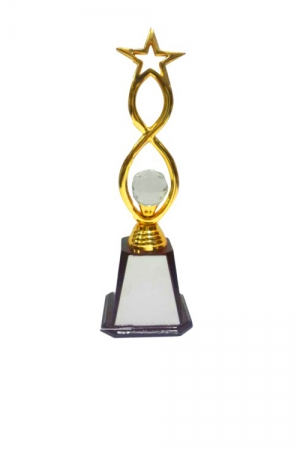 Helical Star Trophy With Diamond At Center
