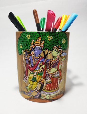 Handmade Hand Painted Radha Krushna Pattachitra Art Pen Stand
